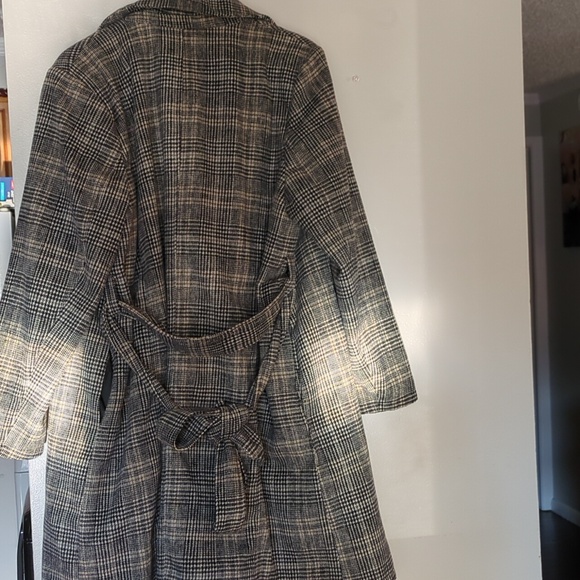 Jacket - Picture 2 of 2